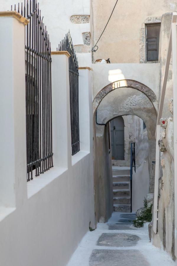 Nalas Suites Emporio  エクステリア 写真